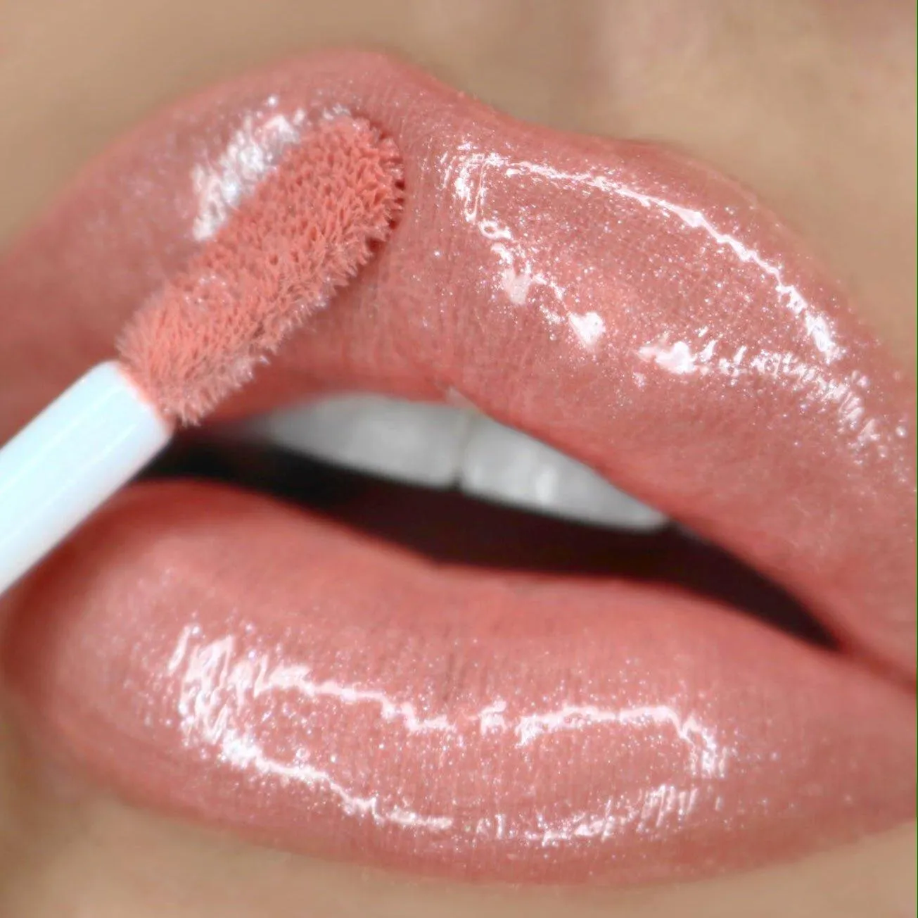 Ultra Dazzle Lipgloss