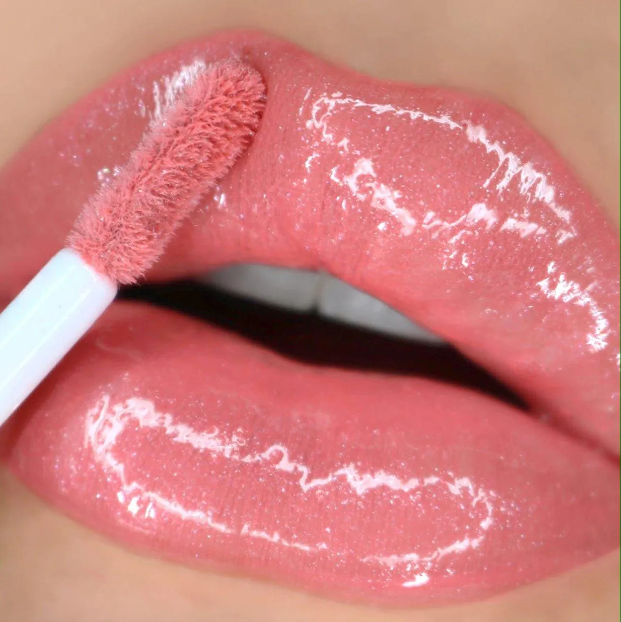 Ultra Dazzle Lipgloss