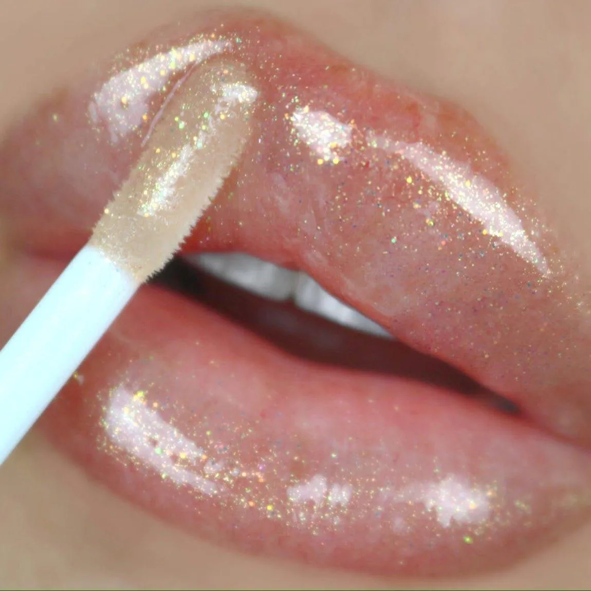 Ultra Dazzle Lipgloss